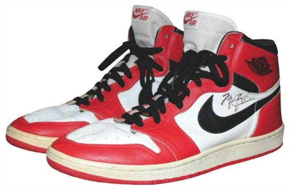 Nike x jordan кроссовки. Nike brand Jordan. Найк 1985 Air Jordan. Nike Jordan 1 Classic.