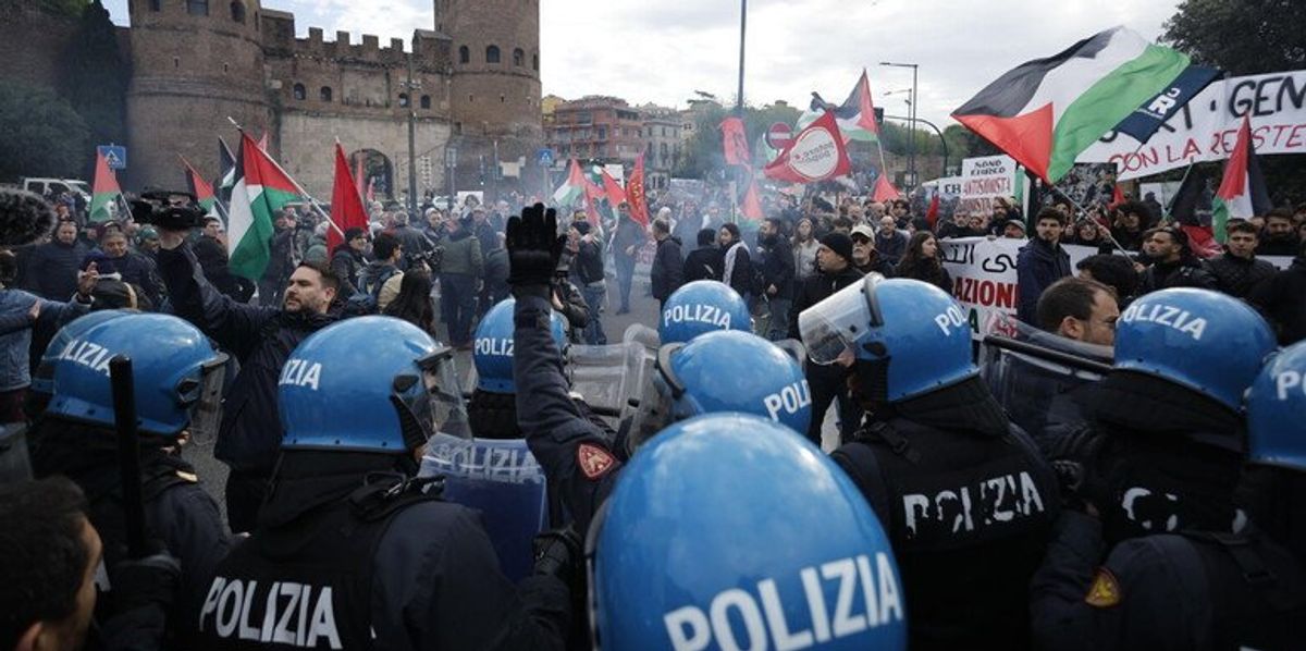 Roma: tensioni al corteo per il 25 aprile tra Brigata ebraica e Pro Palestina