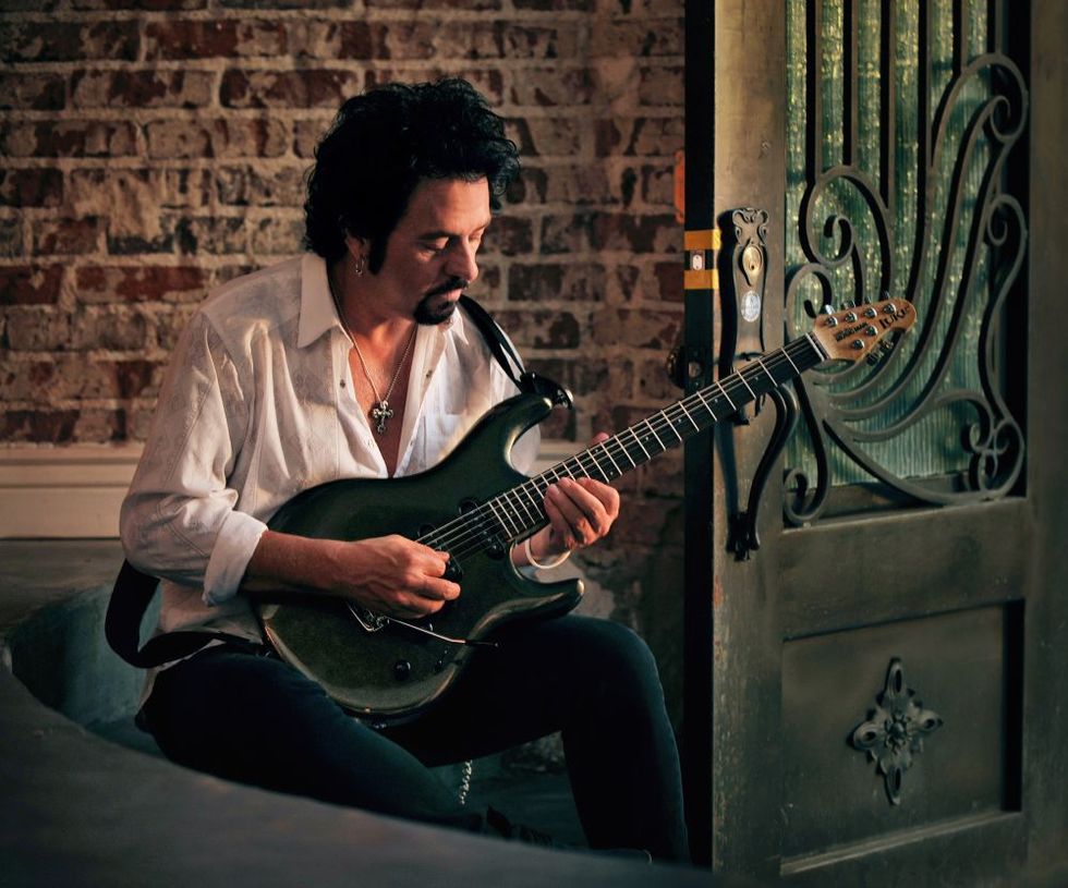 Steve Lukather: la chitarra dei Toto incanta Milano