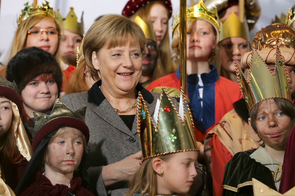 Angela Merkel dice no a Twitter e alla mania del cinguettio