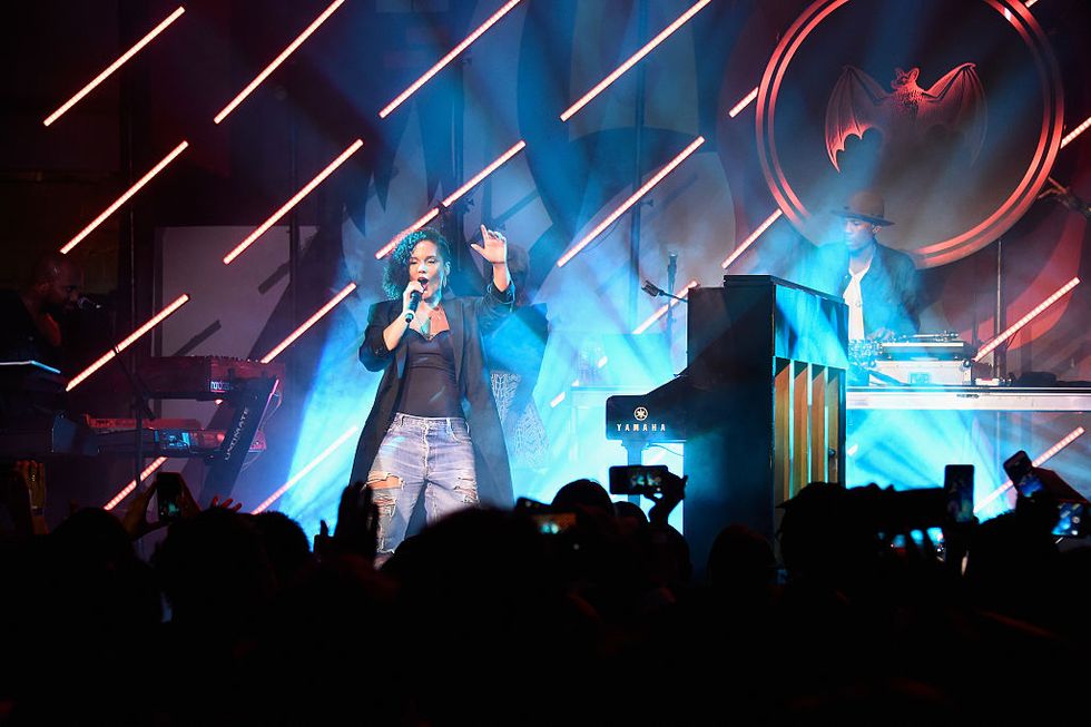 Alicia Keys: le cinque performance indimenticabili - Guarda i video