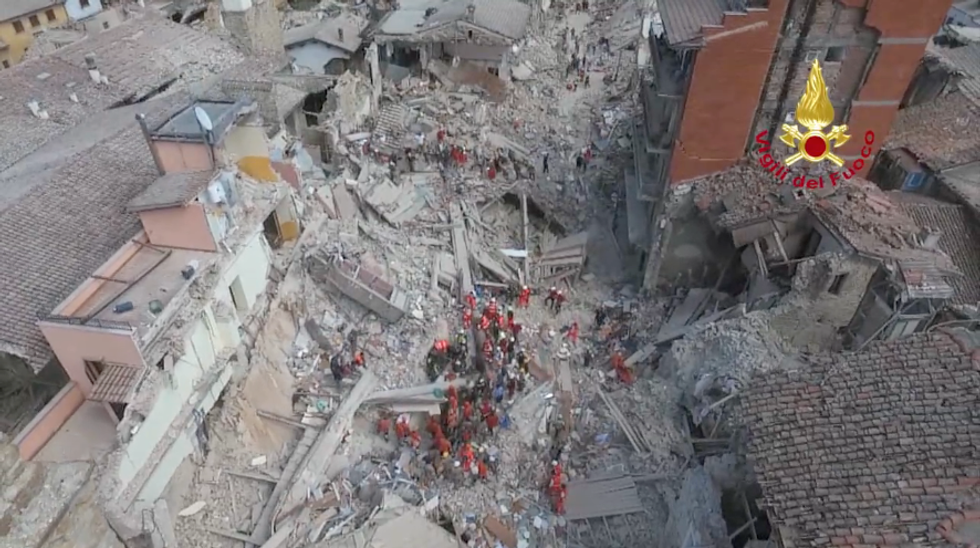 amatrice terremoto video drone vigili del fuoco
