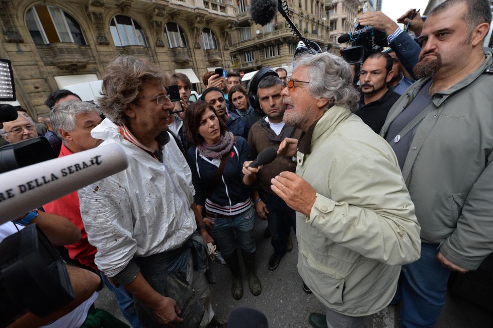 Grillo contestato a Genova: cosa è successo