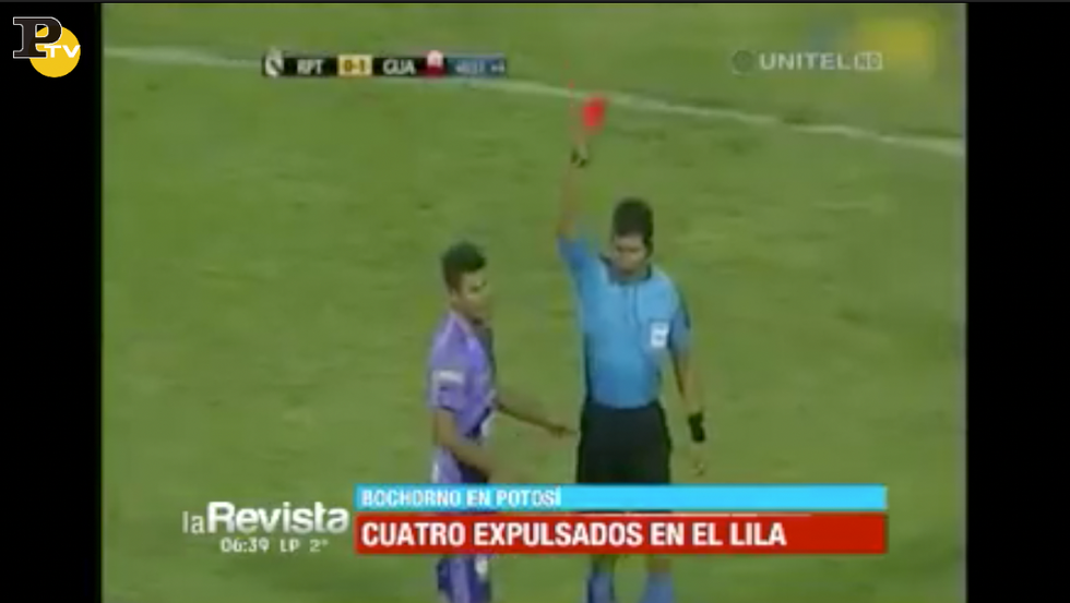 arbitro espelle 4 giocatori bolivia aggredito rissa