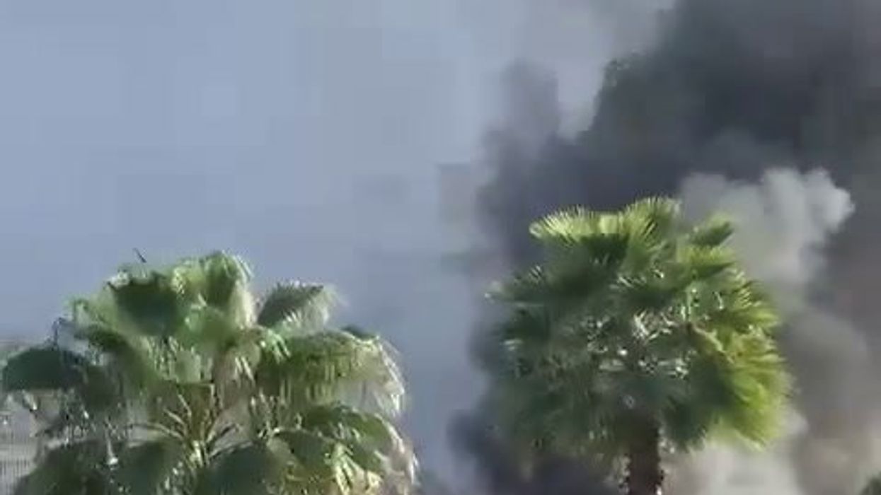 Attacco di Israele contro ambasciata dell'Iran a Damasco. Ci sono vittime | video
