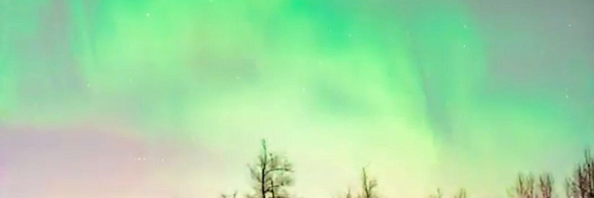 Aurora boreale visibile in Canada | video