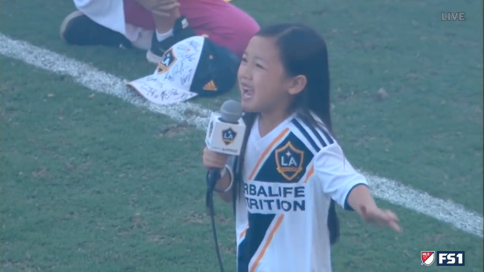 bambina canta inno Usa Los Angeles Galaxy Ibrahimovic