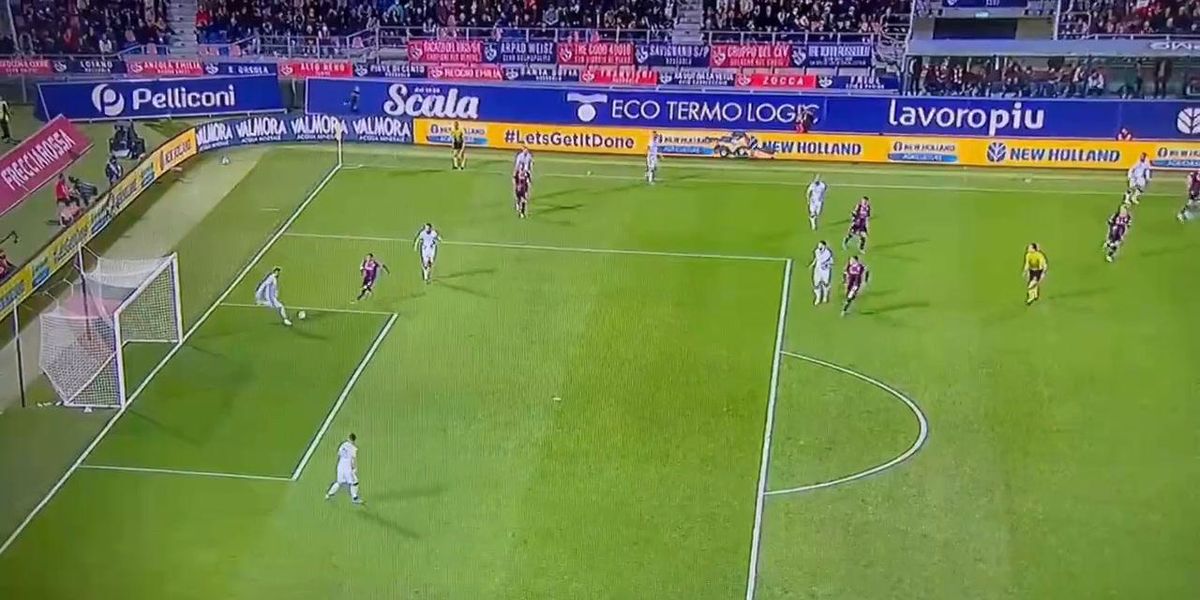 Bologna-Inter, la clamorosa papera di Radu | Video