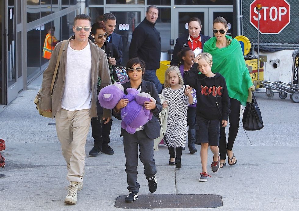 Brad Pitt capo branco del clan Pitt-Jolie: 6 tra figli naturali e adottati