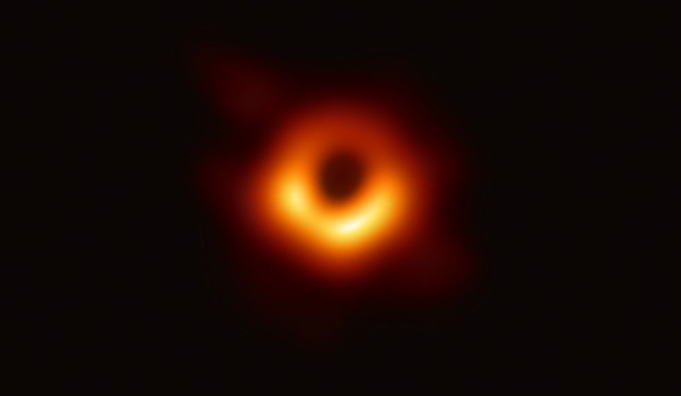 buco nero foto