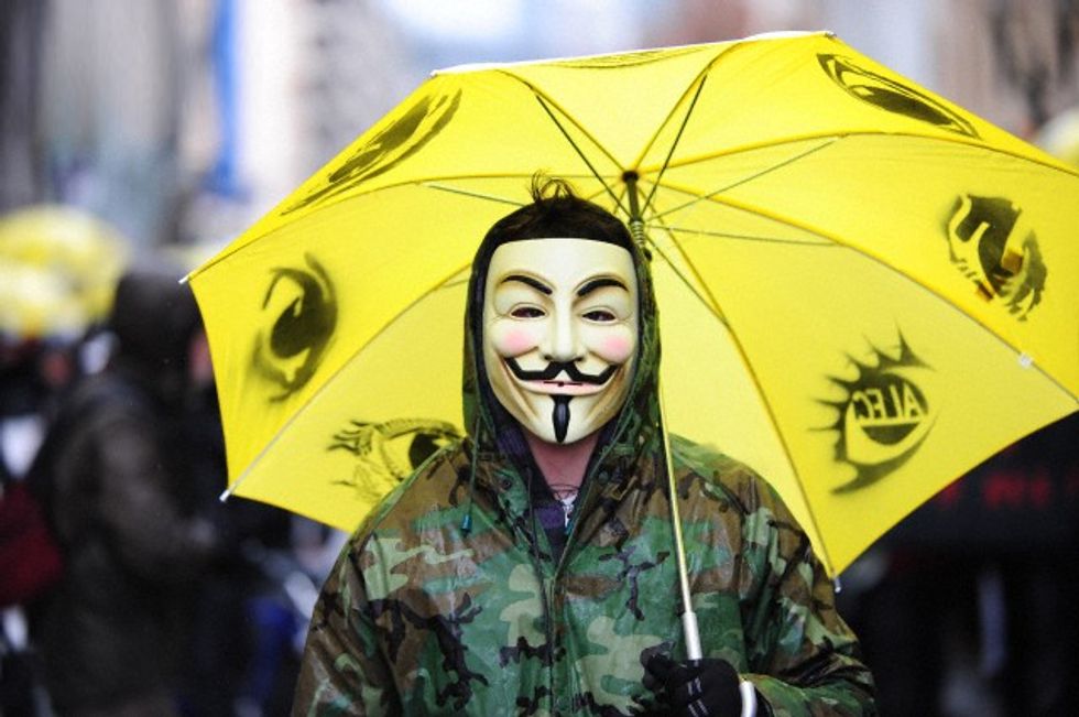 Anonymous: contro la Monsanto e l'Ilva
