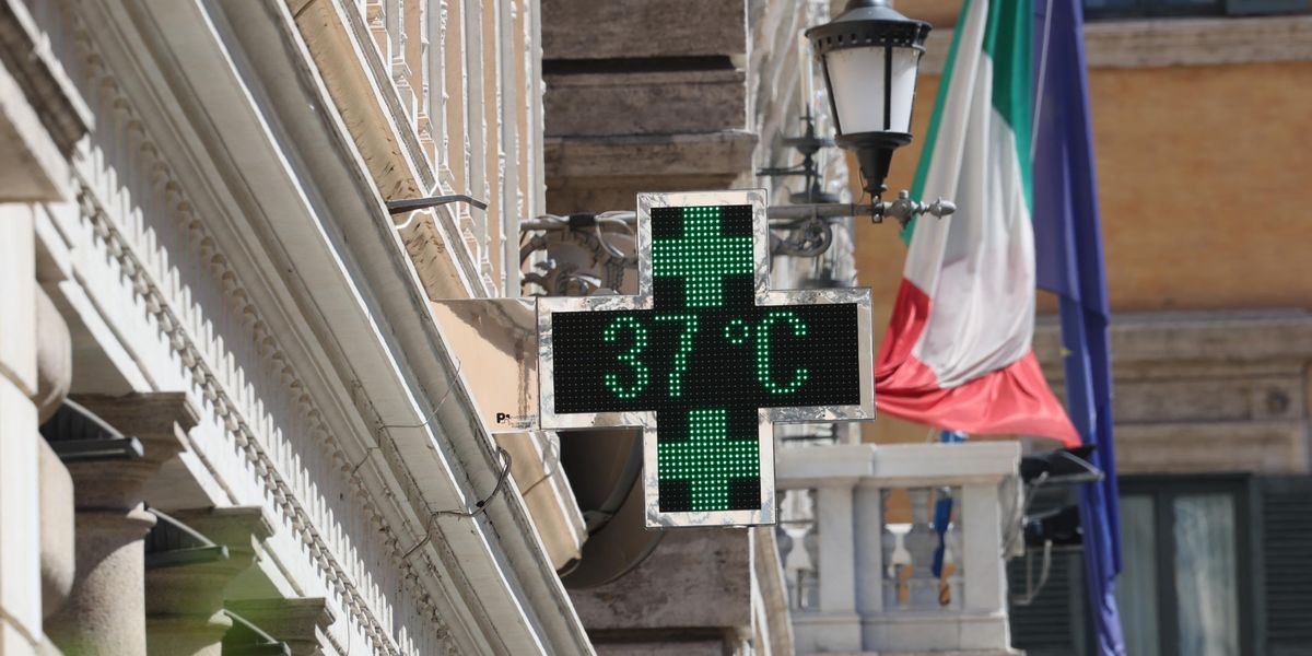 Caldo record in Italia: 23 città da bollino rosso