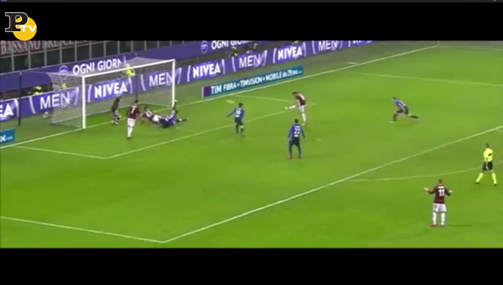 Calhanoglu gol sbagliato Milan-Lazio video