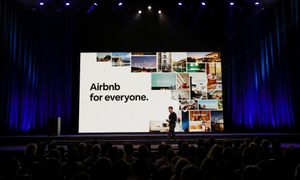 Airbnb-Keynote-Chesky