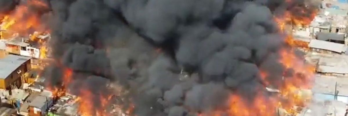 Cile: devastante incendio distrugge oltre 100 abitazioni | Video