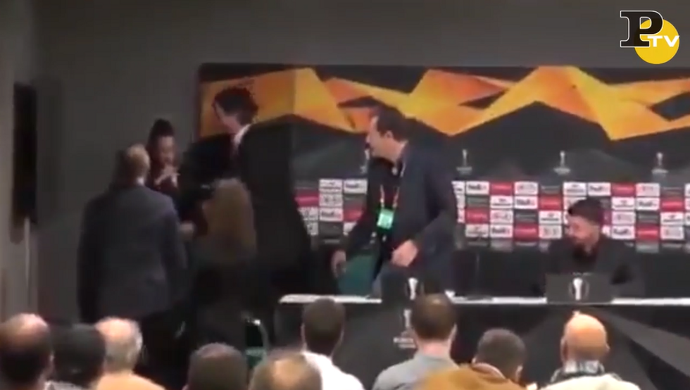 Conferenza stampa Gattuso malore hostess video