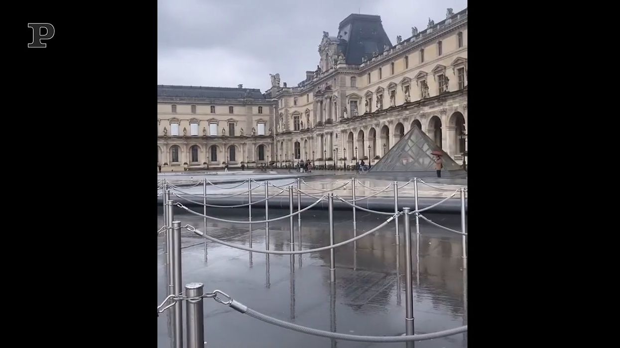 Louvre chiuso per Coronavirus