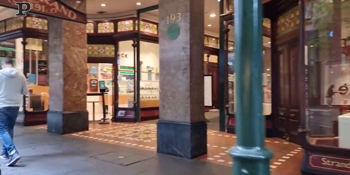 Covid, finisce il lockdown a Sydney: ristoranti e pub aperti | video