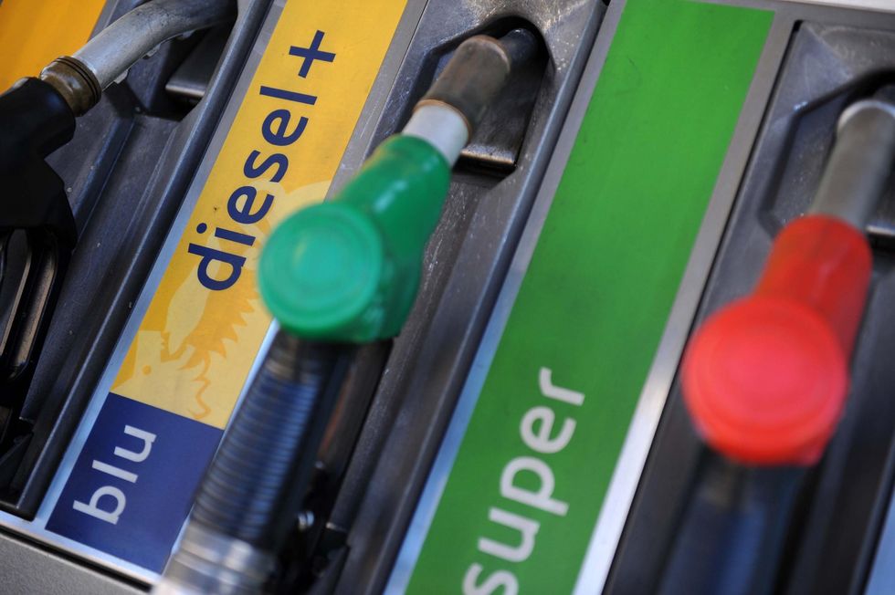 Benzina: il governo interviene, ma è troppo poco