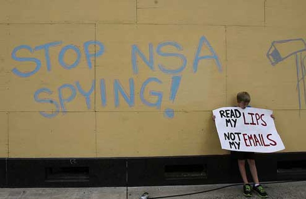 Snowden: "Microsoft lavorava a stretto contatto con la NSA"