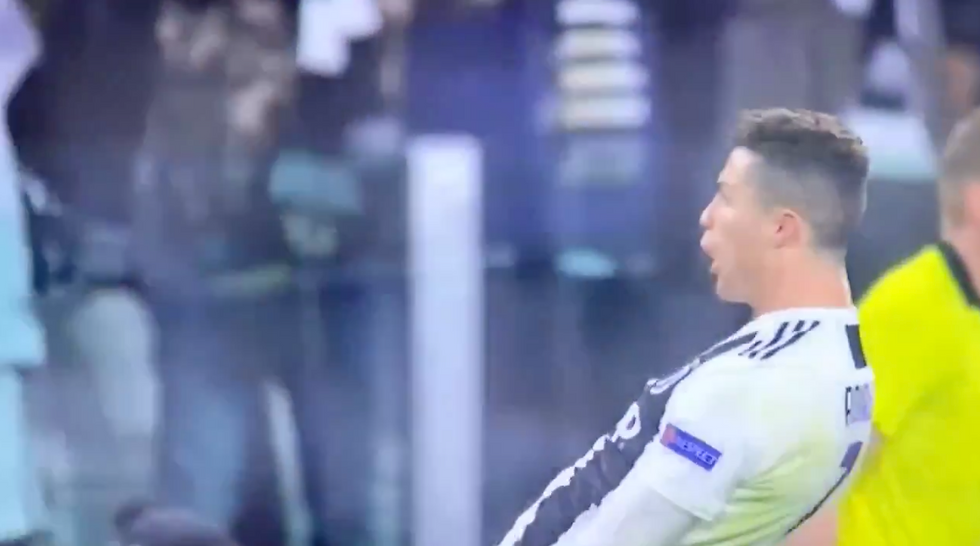 Cristiano Ronaldo gesto risposta Simeone video