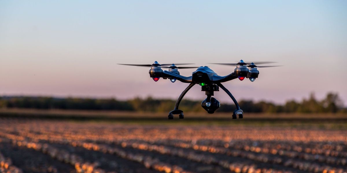 ​drone utilizzato per scopi agricoli