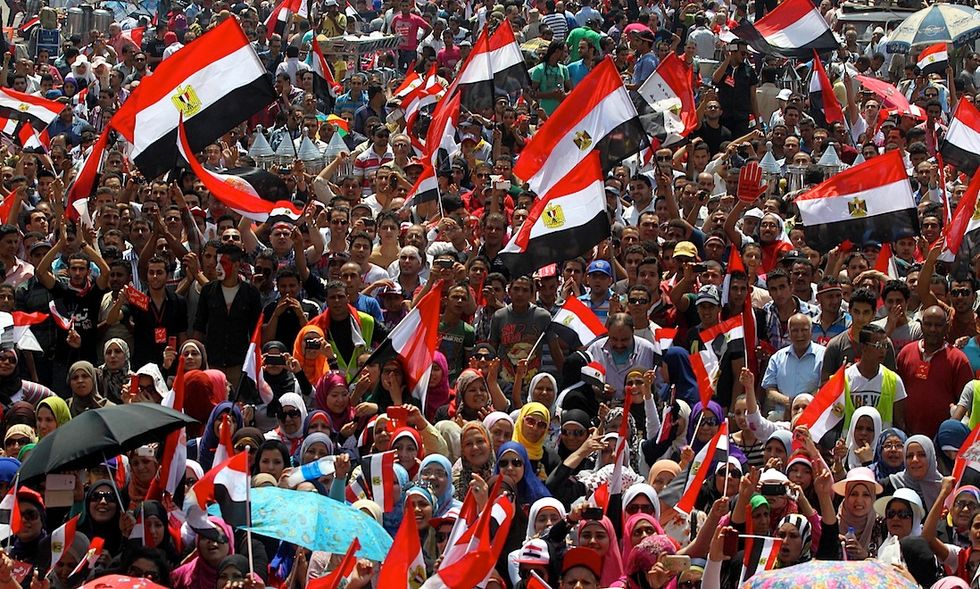 EGITTO: MORSI RESPINGE ULTIMATUM MA E' SEMPRE PIU' SOLO