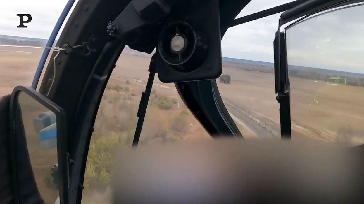 Elicottero russo colpito da un missile Stinger | Video