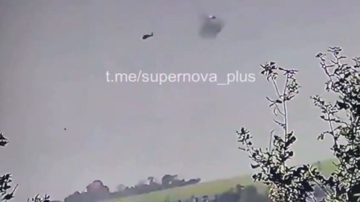 Elicottero russo Ka-52 abbattuto in Ucraina, a Robotyne  | video