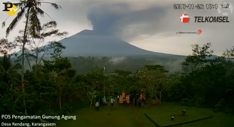 eruzione vulcano agung bali video timelapse