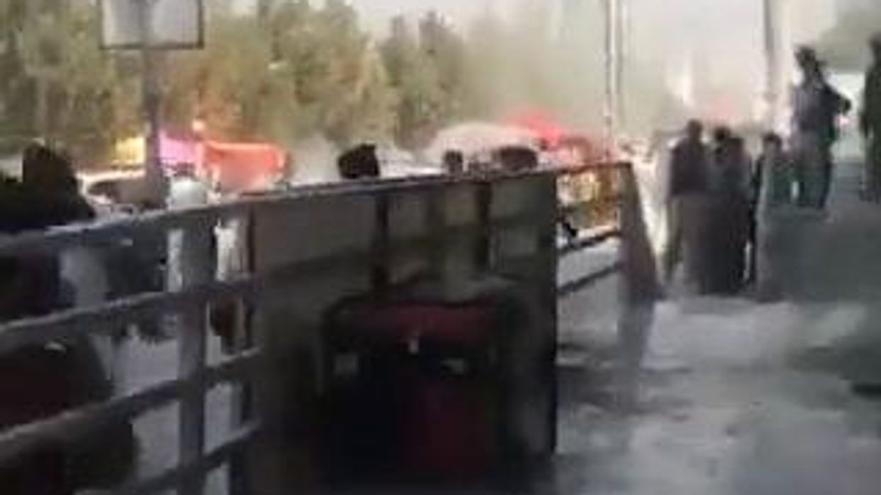 Bomba esplode davanti all'ambasciata russa a Kabul | video