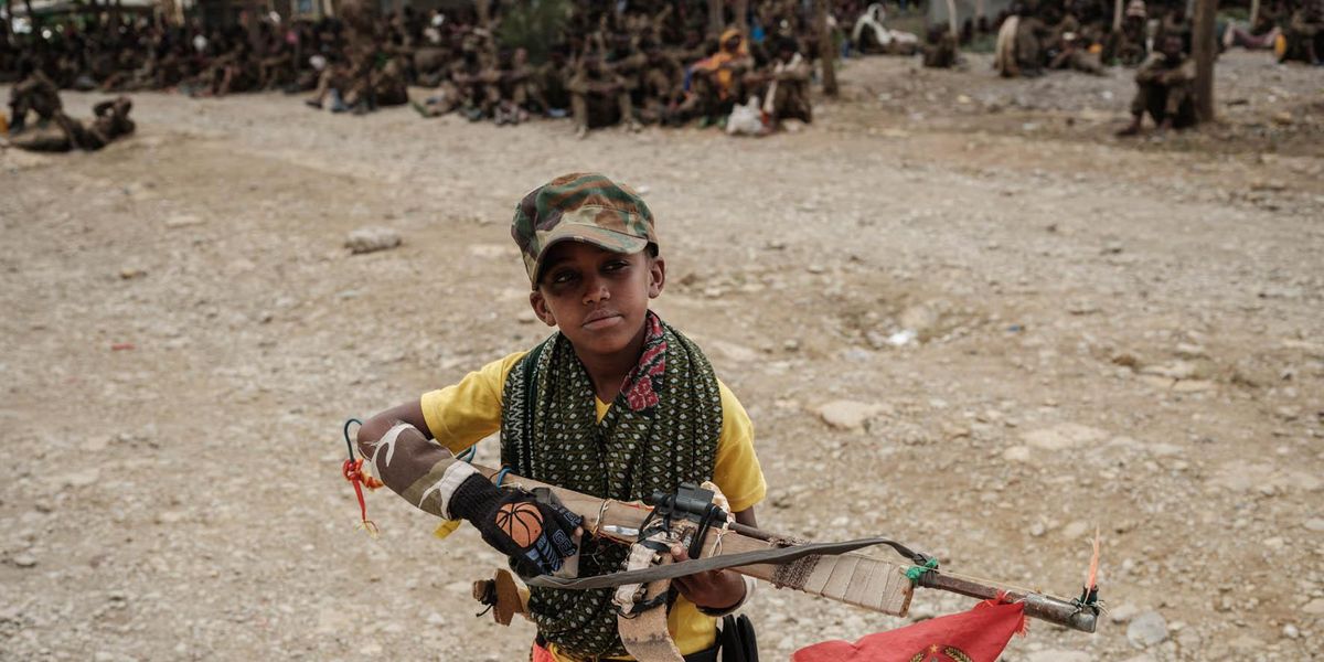 etiopia bambino soldato