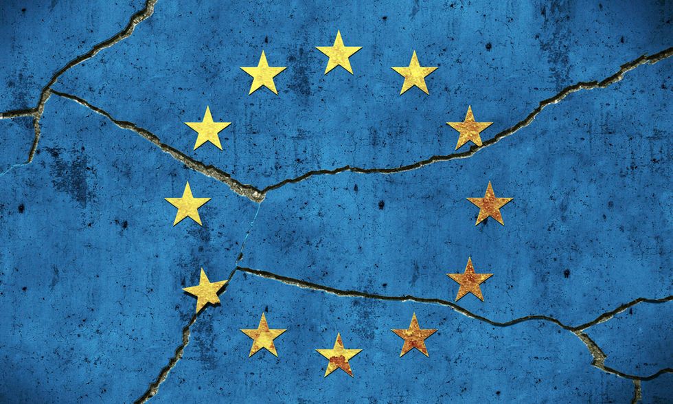 Europa, crisi, simbolo, muro crepato