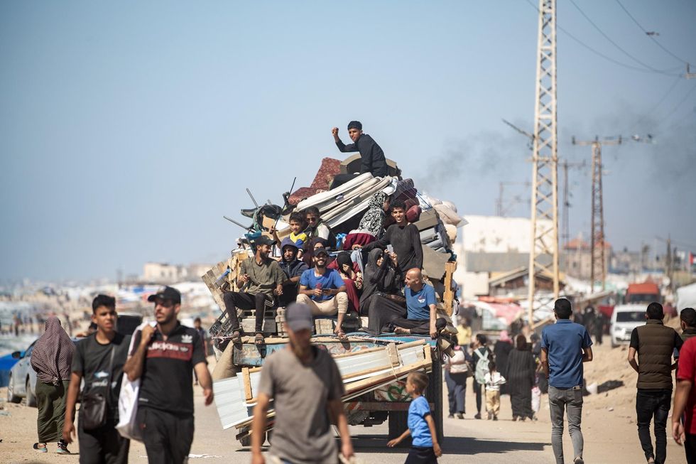 Svolta di Biden su Israele: «Stop alle armi offensive se invade Rafah»