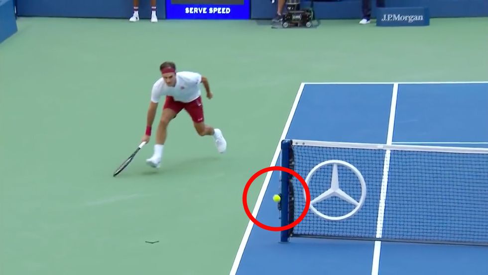 Federer-colpo-dietro-rete-contro-Kyrgios-Us-Open-tennis-video