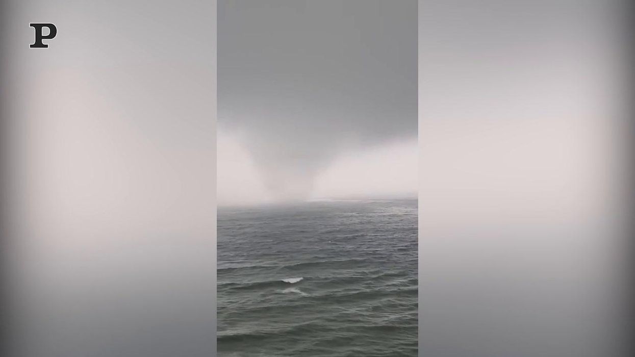 Florida, avvistato tornado al largo di Panama City | video