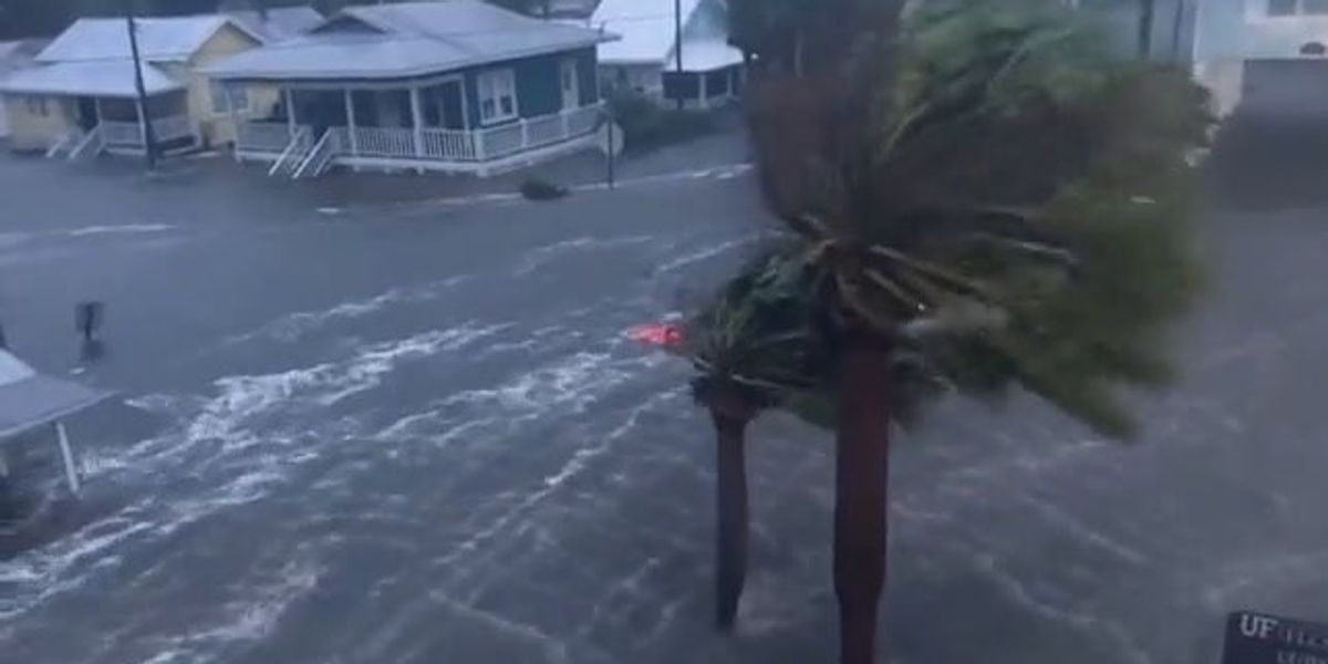 Violentissima tempesta dell'uragano Idalia devasta la Florida | video