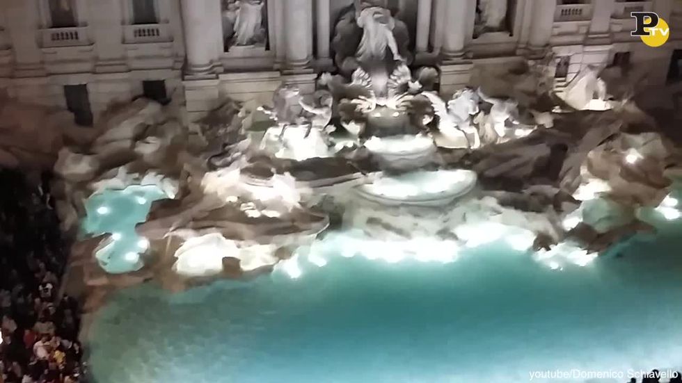 Fontana di Trevi restaurata
