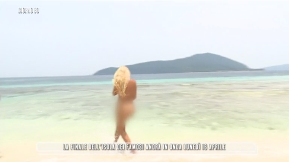 Francesca Cipriani bagno nuda isola dei famosi video