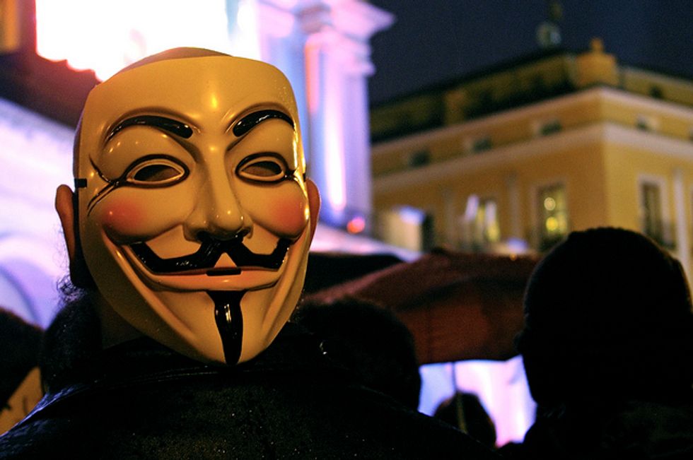Anonymous attacca la Regione Calabria