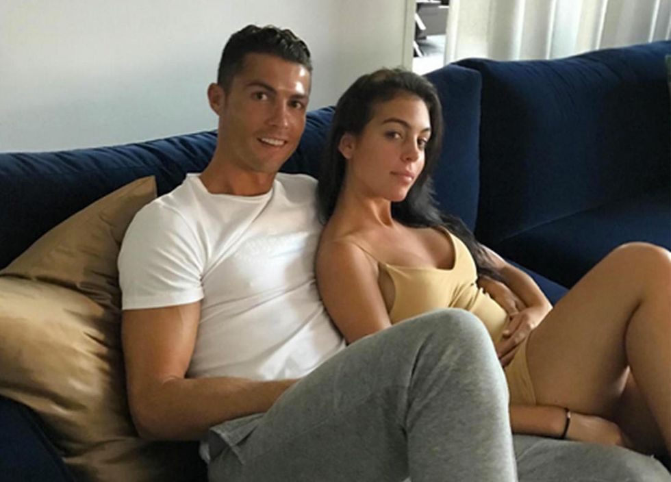 Georgina Rodriguez e Cristiano Ronaldo gemelli