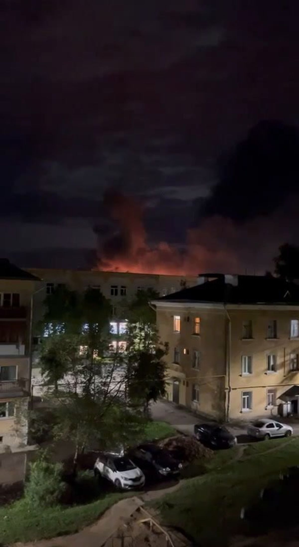 Guerra Ucraina, controffensiva di Kiev sferra attacco notturno a Pskov in Russia | video