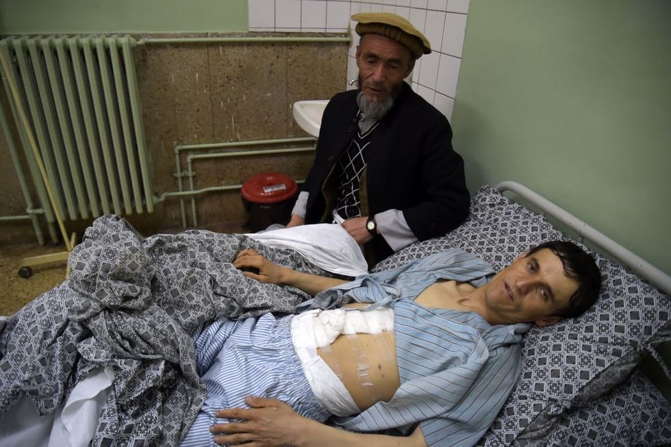 Kabul: l'Isis assalta un ospedale e fa 30 morti