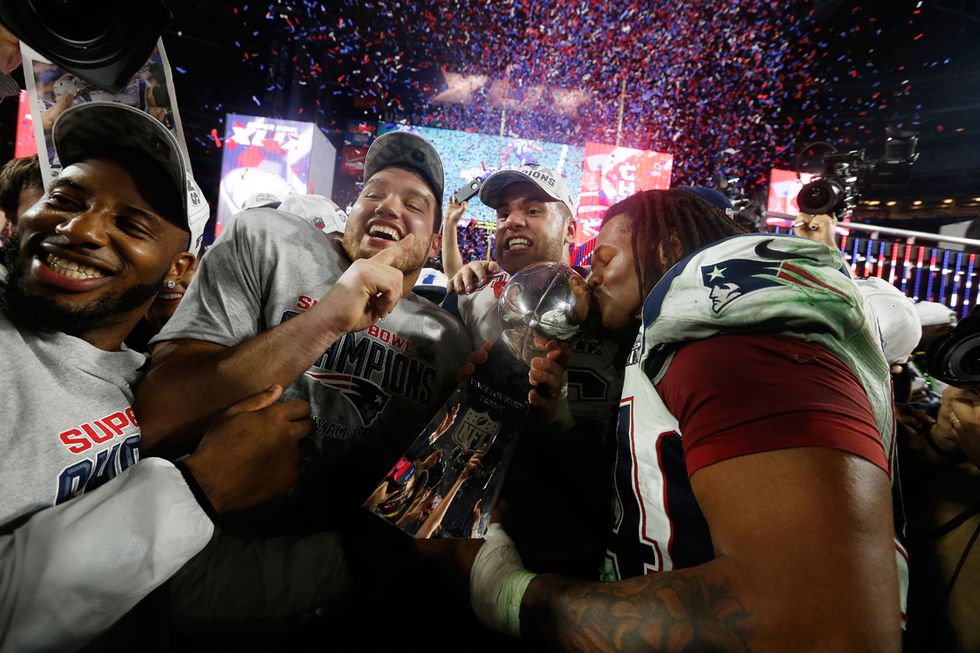 Super Bowl: titolo Nfl ai New England Patriots