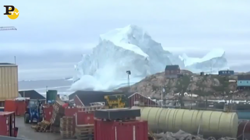 iceberg villaggio Islanda video
