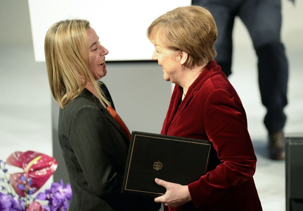 Merkel e Hollande da Putin: e la Mogherini dov'è?