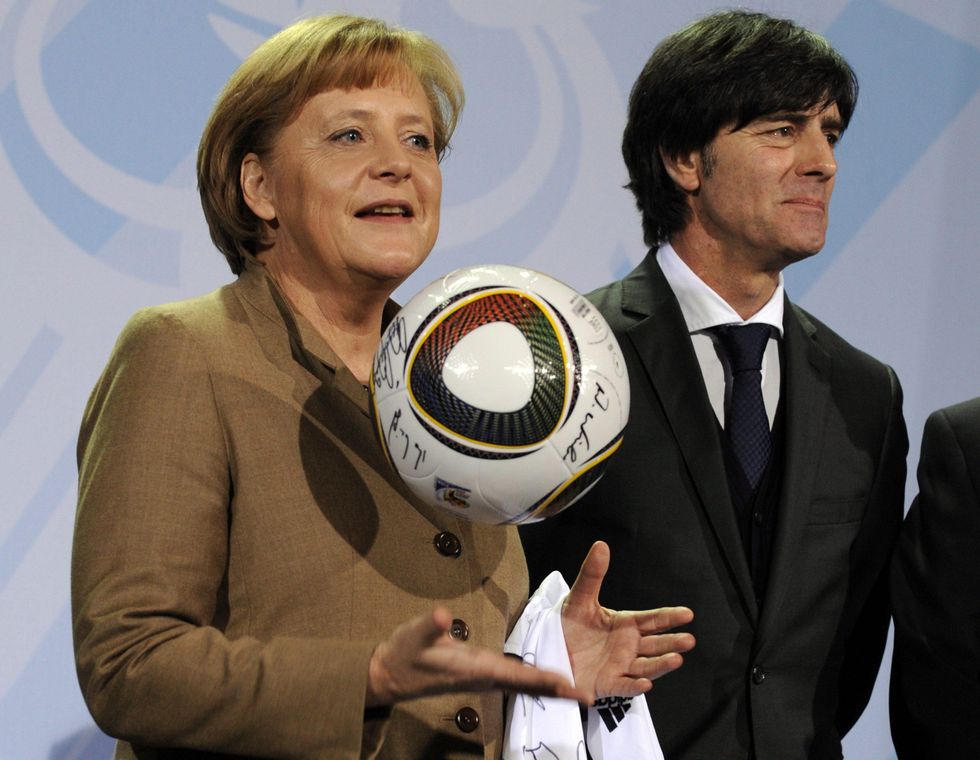 La Coppa porta la pace tra Löw e la Merkel