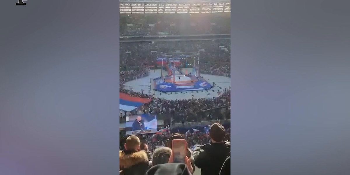 Il discorso di Putin alla Nazione dallo Stadio Luzhniki di Mosca | Video
