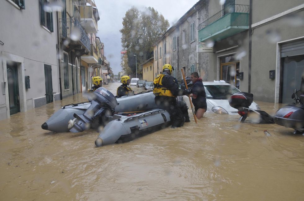 Allerta maltempo in 8 regioni: frana a Sestri Levante, acqua alta a Venezia