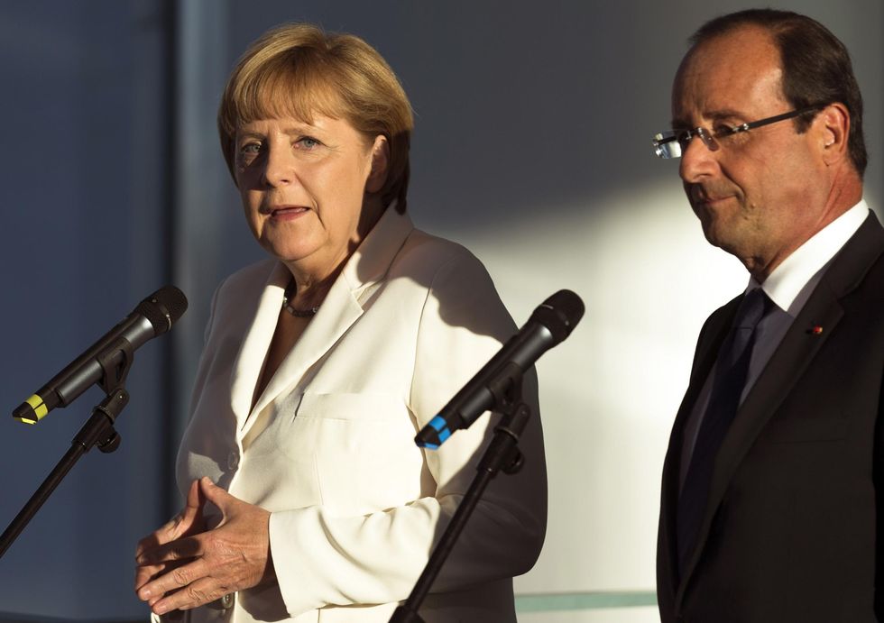 Lavoro: la ricetta di Hollande per i giovani e il modello tedesco